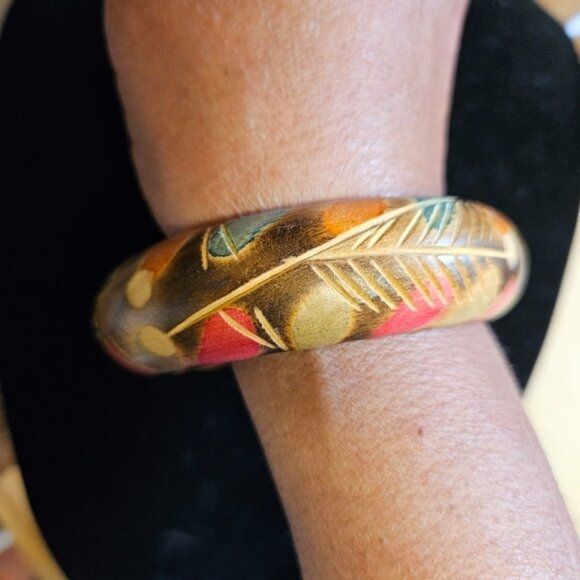 Vintage Wood Multicoloured Handmade Bracelet - Picture 4 of 5